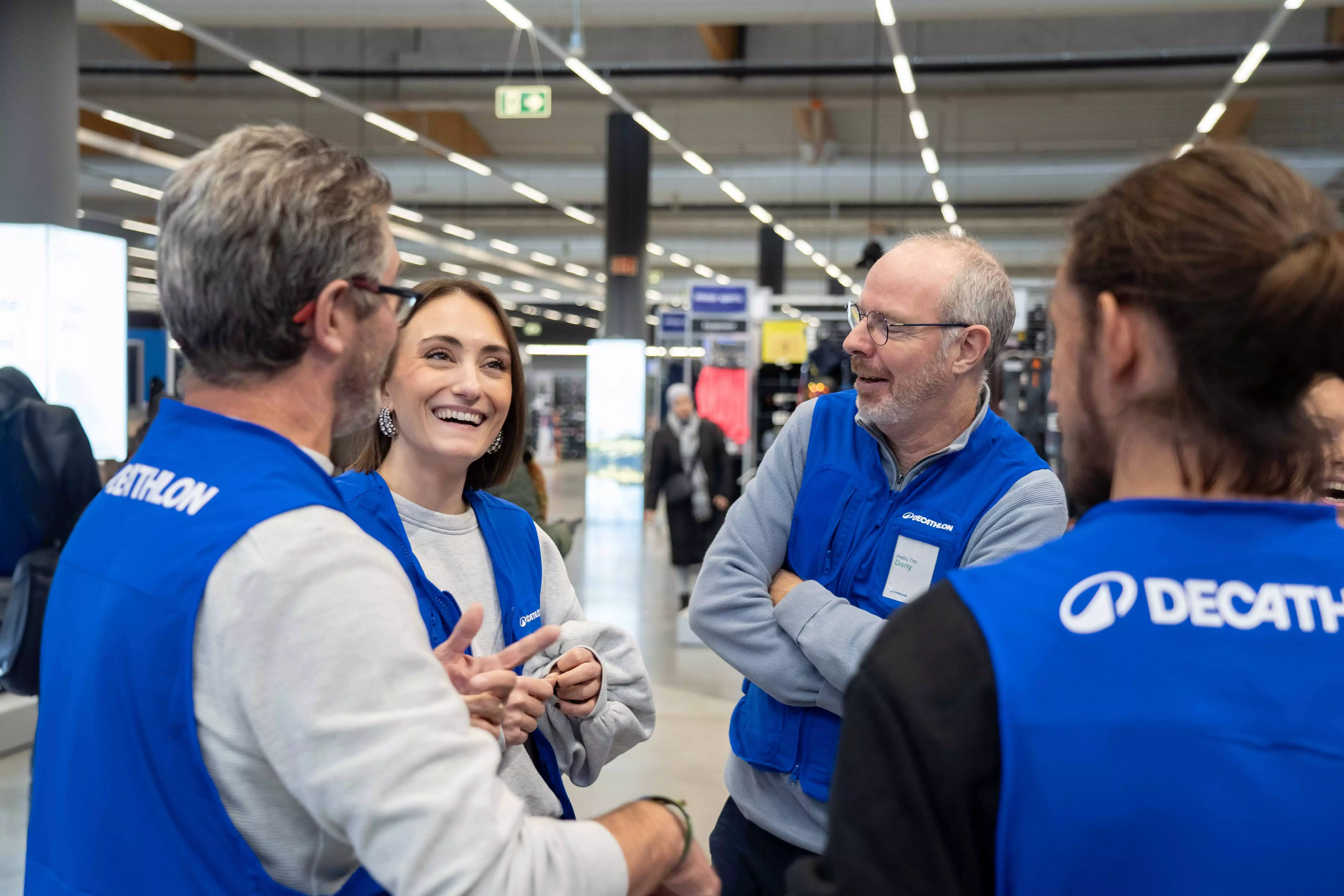 team winkel afdelingsmanager glimlach vrouw mannen